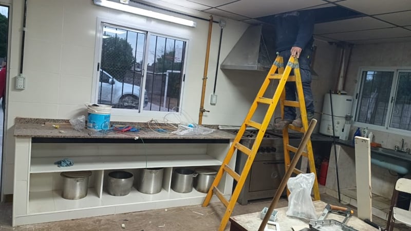 Obras y mejoras en escuelas del distrito de Tres Arroyos