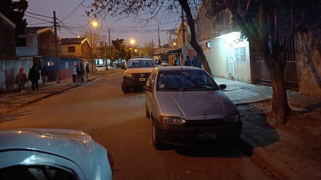 La víctima de unos 60 años falleció a la madrugada sobre pasaje Origone al 5900.