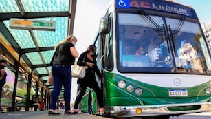 La UTA amenaza con un nuevo paro si no arregla paritarias.