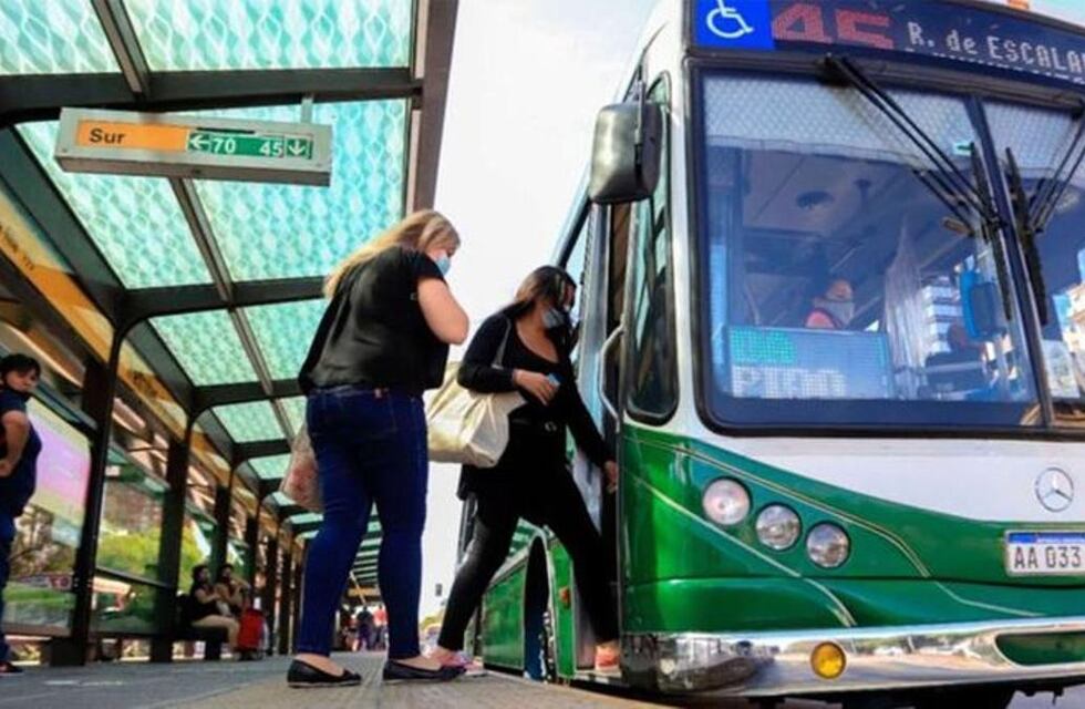 El Gobierno dictó conciliación obligatoria y se levanta el paro de colectivos: de cuánto es el plazo