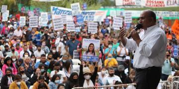 Manzur participó de un multitudinario acto en Monte Bello.