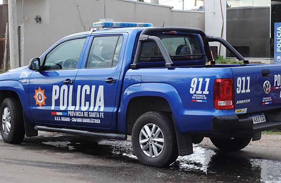 Crimen en Rosario: lo balearon mientras trotaba y dejaron una nota con amenazas