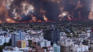 Desde el aire. Así se ve el incendio en Carlos Paz. Desde el aire. Así se ve el incendio en Carlos Paz.