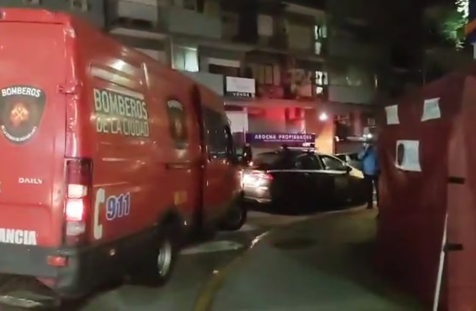 Tragedia en CABA: hallaron a un hombre apuñalado en la calle y su novia es la principal sospechosa