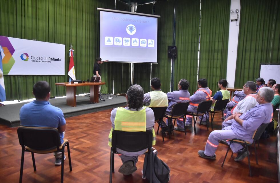 Agentes de Espacios Verdes se capacitaron en Ojos en Alerta