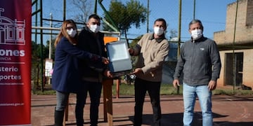 Loreto: se entregaron luminarias LED