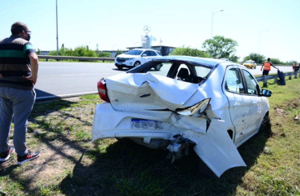 Un milagro: impactante choque en avenida Circunvalación no deja heridos