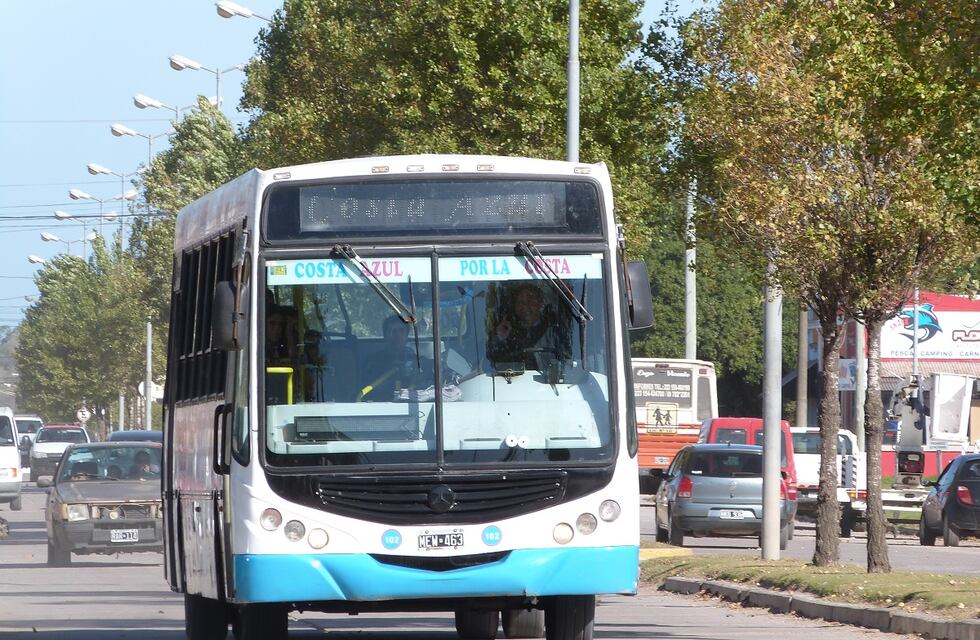 Después de ocho meses, la empresa Costa Azul vuelve a funcionar