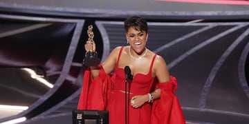 Ariana DeBose, con su merecida estatuilla