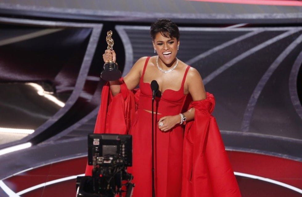 Quién es Ariana DeBose, la actriz con raíces afroamericanas que interpretaría a Eva Perón en Broadway