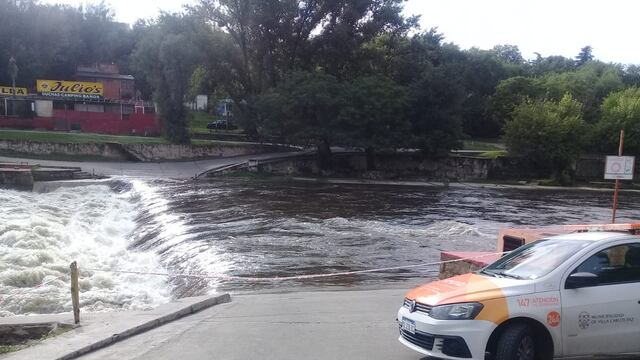El vado del Fantasio permanece cerrado tras haber ingresado la creciente.