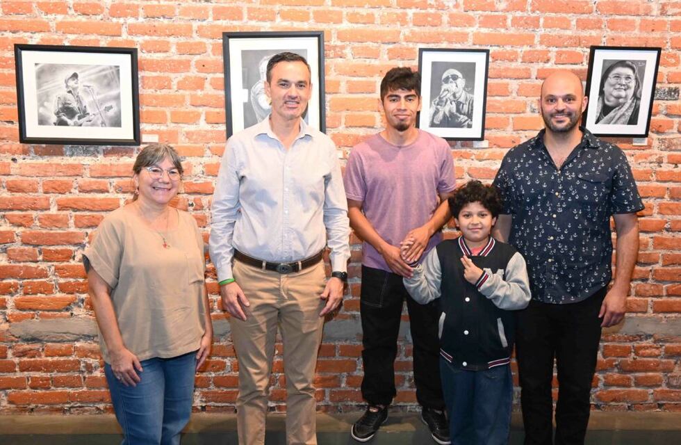 Ritmo y realismo: un artista jujeño rinde homenaje visual a los músicos argentinos