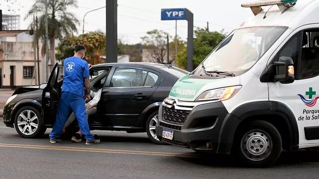 Accidente vial dejó como saldo daños materiales.