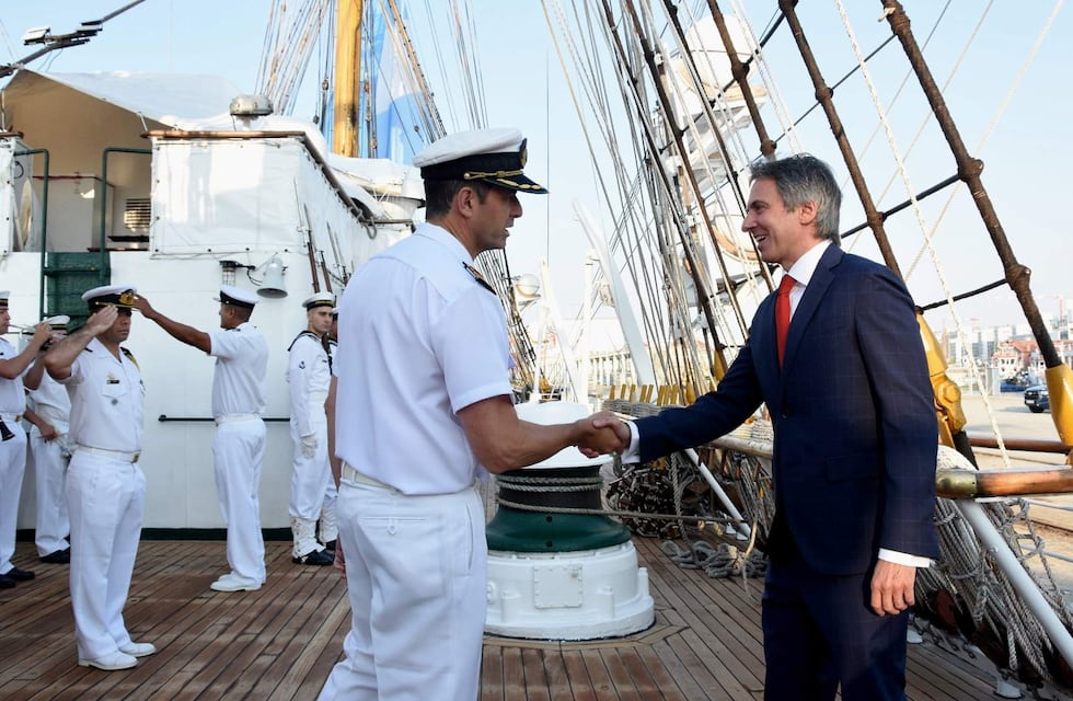 La Fragata Libertad ya está en Portugal