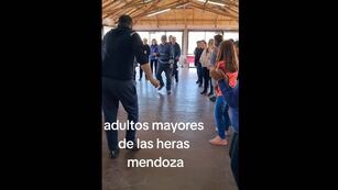 “Rock and roll, nene”: un grupo de jubilados mendocinos deslumbraron con sus pasos y se volvieron virales