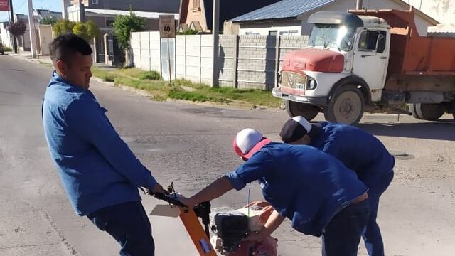 En Punta Alta comenzó la colocación de 20 lomos de burro