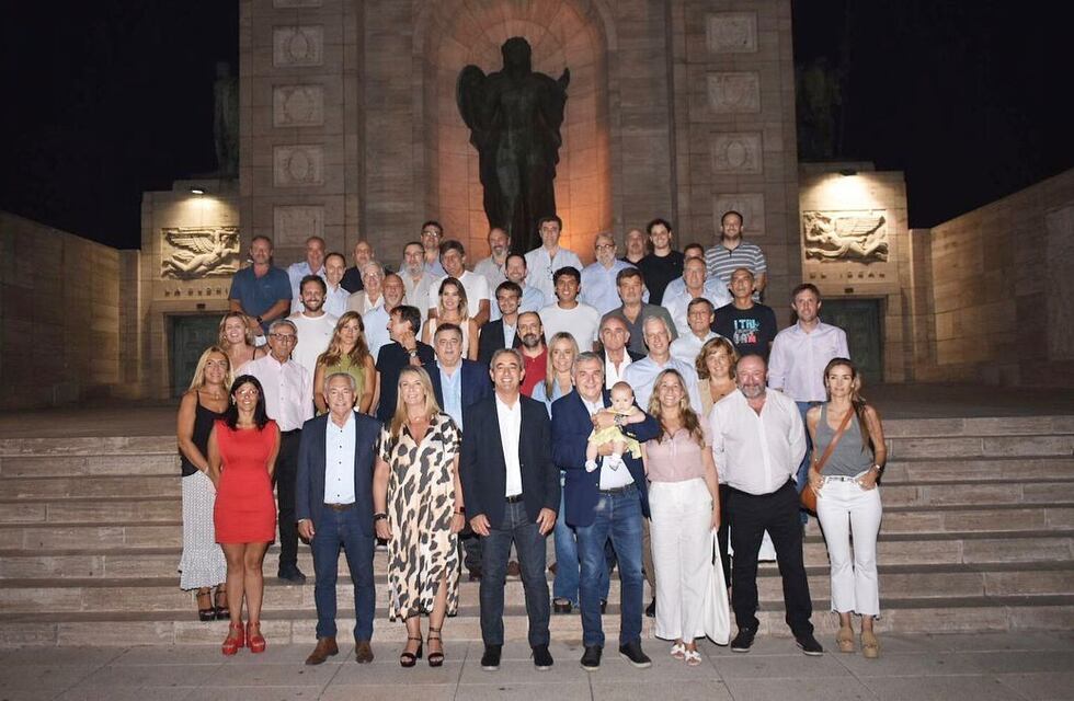Con objetivos estratégicos, Morales encabeza cumbre radical en Santa Fe