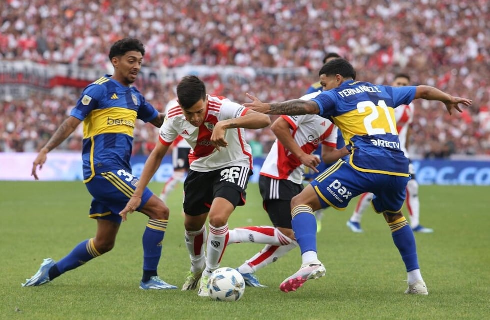 Superclásico River - Boca en Córdoba: dónde se alojan los planteles y el recibimiento de los hinchas