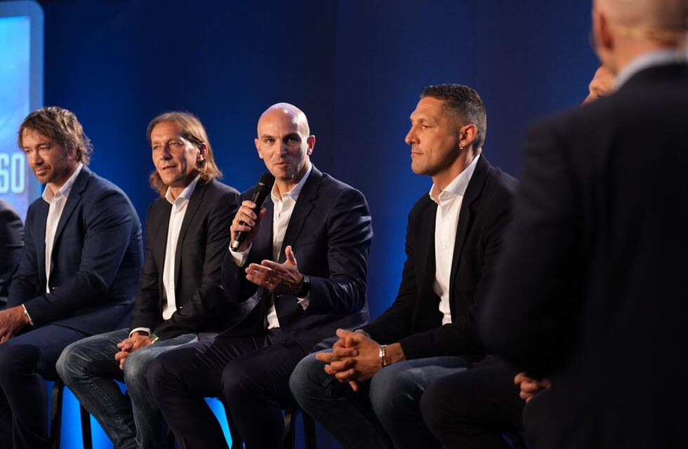 Cómo es el mundial para jugadores mayores de 35 años que impulsa la FIFA: Argentina será protagonista y habrá varias estrellas