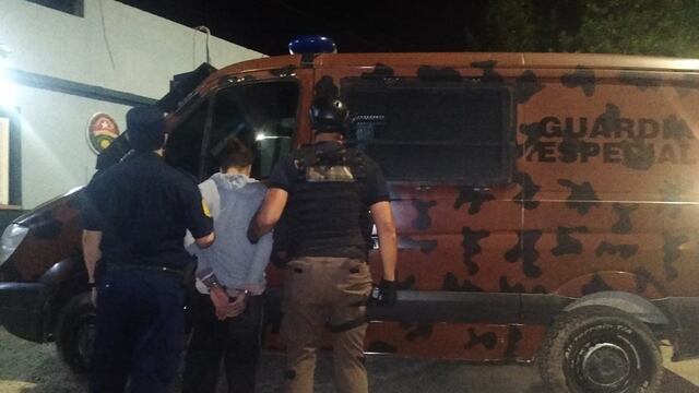 La policía montó un operativo cerrojo para recapturar al prófugo