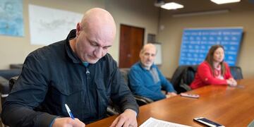 Firman convenio para iniciar la Escuela Municipal de Escalada