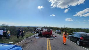 El legislador Oscar González protagonizó un grave siniestro vial.