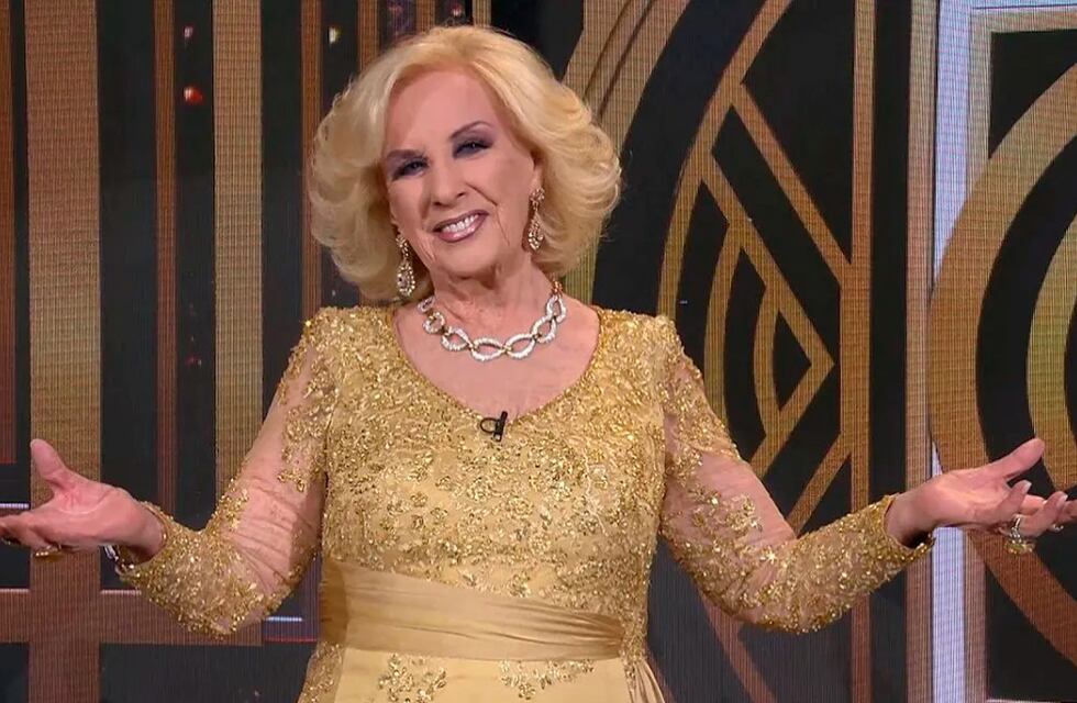 Mirtha Legrand fue trasladada a una habitación de internación general