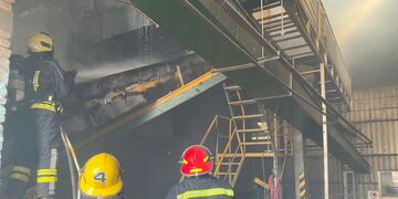 Oberá: se incendió el secadero de una reconocida marca de yerba.