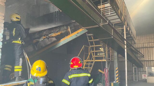 Oberá: se incendió el secadero de una reconocida marca de yerba.