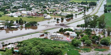 Impactantes imágenes de la inundación que dejó evacuados y cientos de casas anegadas en La Para (Gobierno de Córdoba)