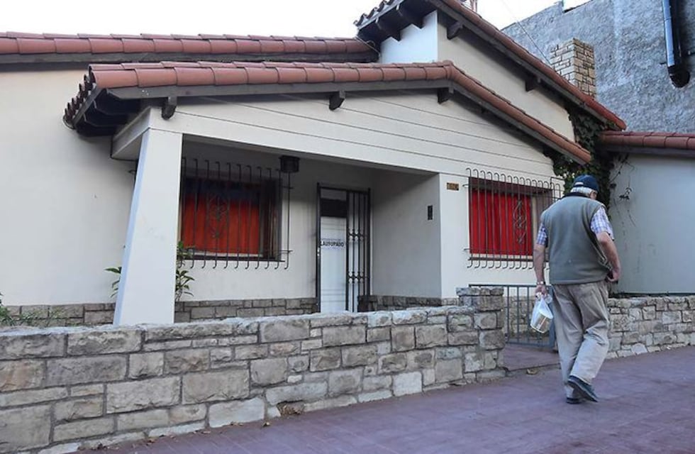 Clausuran un geriátrico en Godoy Cruz en el que ataban a ancianos y vivían en condiciones inhumanas