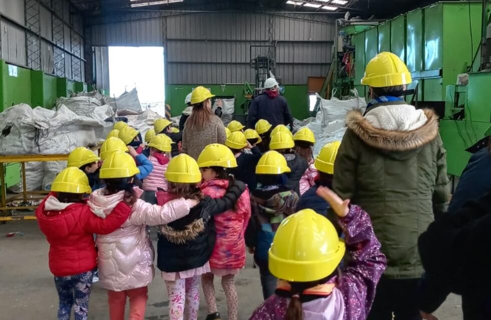 Alumnos del Jardín Hogar San José visitaron la Planta de Residuos de Tres Arroyos