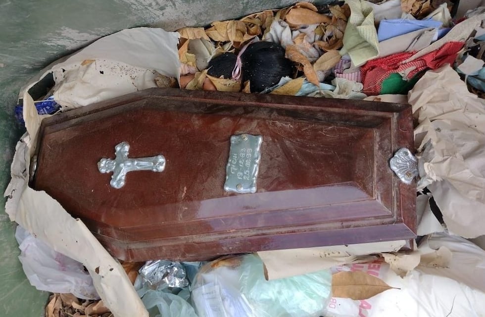 El ataúd de niño tirado a la basura era de un gato muerto hace 22 años