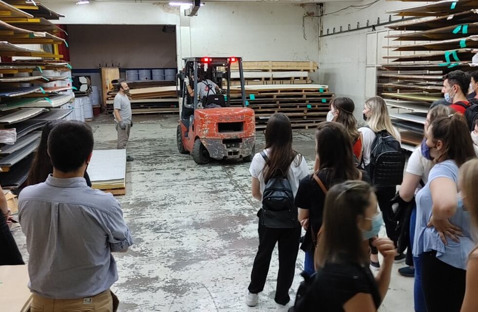 Alumnos de la UTN visitaron la empresa Karikal