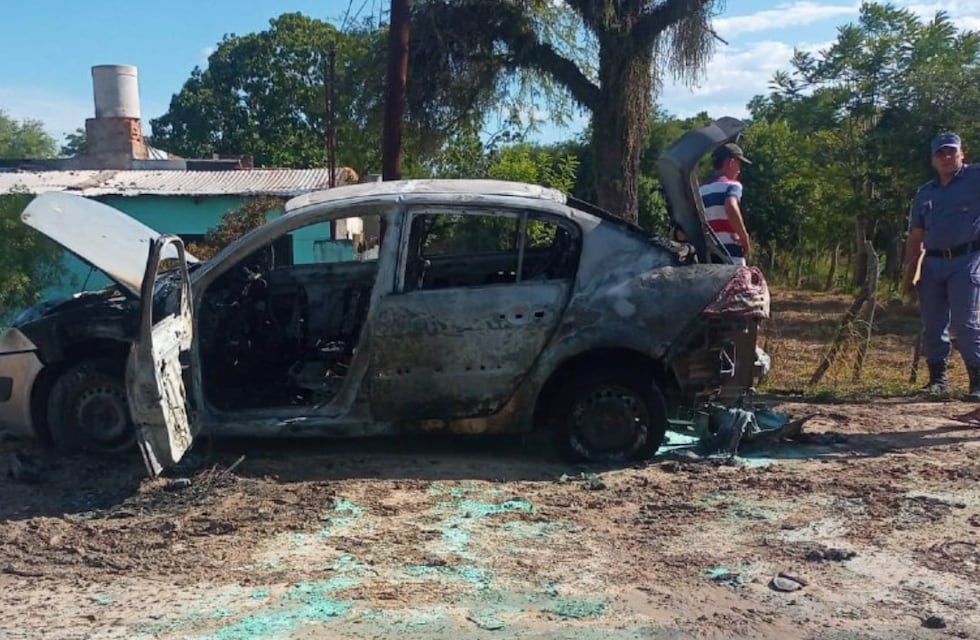 Formoseña incendió el auto de su ex y un elemento olvidado en la escena del delito hizo que la identificaran