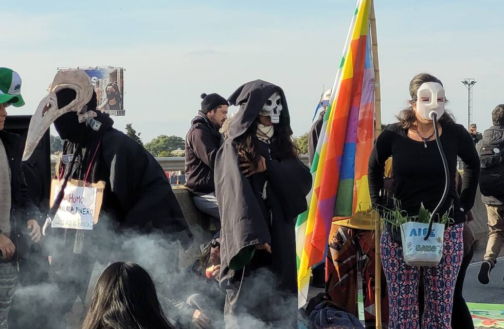 Humo en Rosario: nuevos incendios en las islas afectan más de 7 mil hectáreas