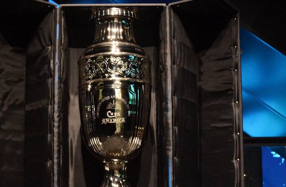 Reabre el Museo del Deporte exhibiendo la Copa América