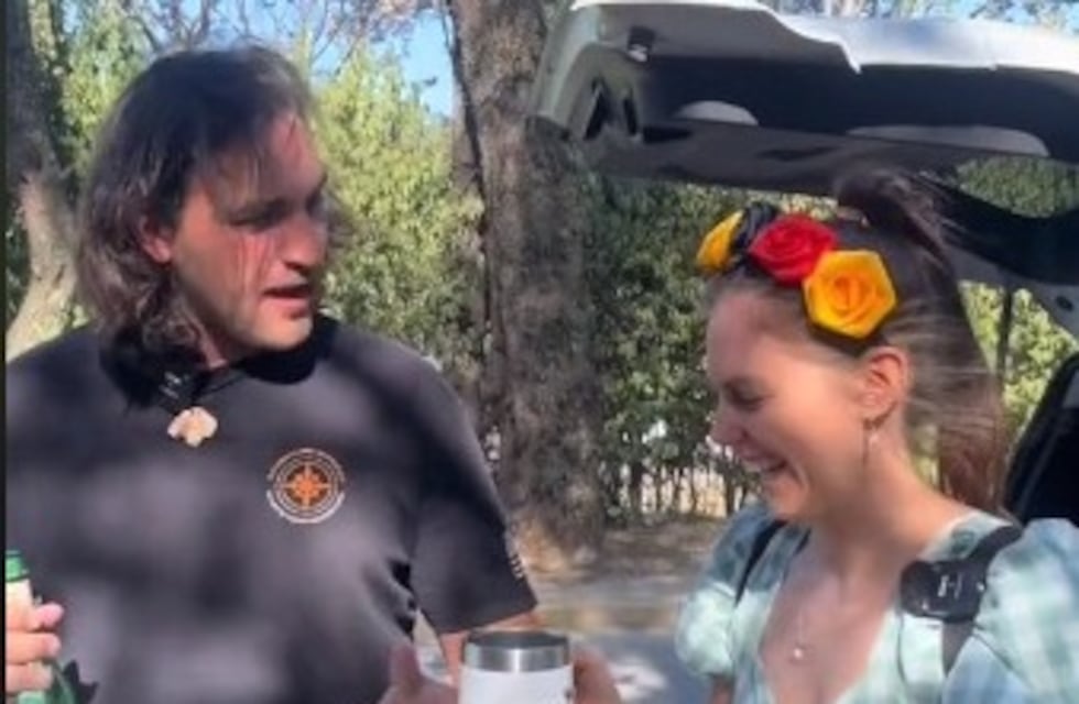 Una neozelandesa probó por primera vez el fernet en Córdoba y su reacción se viralizó