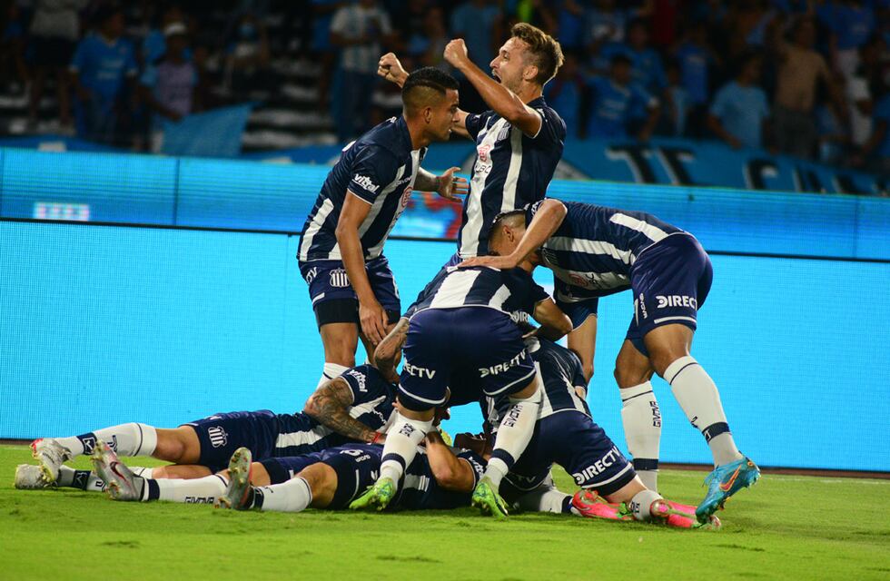 Talleres lo ganaba, Belgrano empató en la última y el clásico fue Albiazul por penales