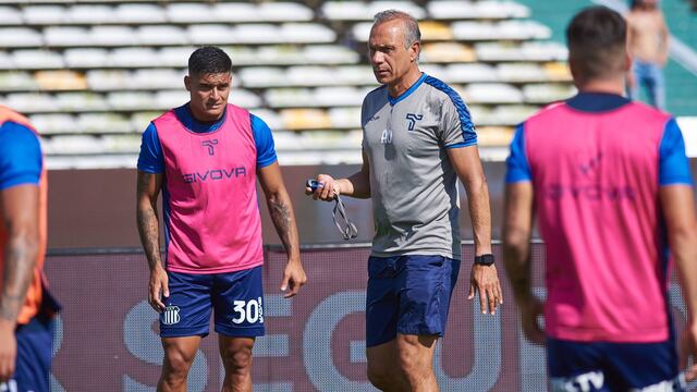 Alexis Olariaga se fue de Talleres para acompañar a Alexander Medina en el club brasileño (La Voz).
