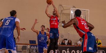 Pablo Bertone Oliveirense Portugal