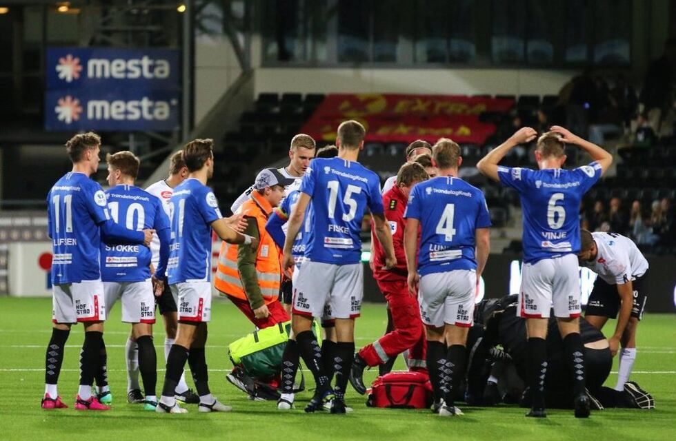 Conmoción en Noruega: un jugador de fútbol se desplomó en la cancha y fue reanimado