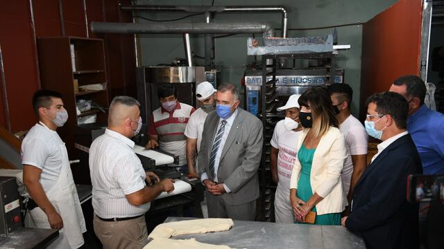 Jaldo participó en la inauguración de la Panadería La Solidaria del Sindicato de Vendedores de Diarios y Revistas