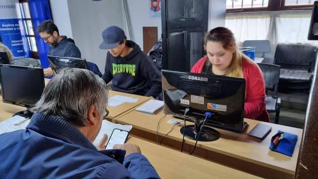 Municipio facilitó a más de 100 vecinos la tramitación del subsidio nacional del gas y luz