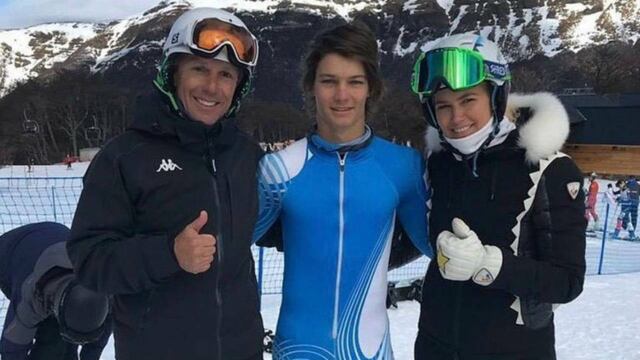 Tiziano Gravier junto a sus padres Valeria Mazza y Alejandro Gravier