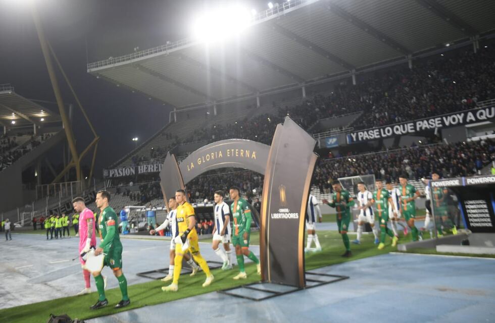 El gran recibimiento para Talleres en el Kempes en la previa del partido ante Cobresal por Copa Libertadores