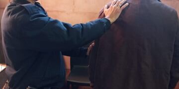 Hombre quedó filmado mientras robaba