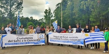 El Grupo Puente Concordia-Salto se manifestó continuamente para la reapertura.