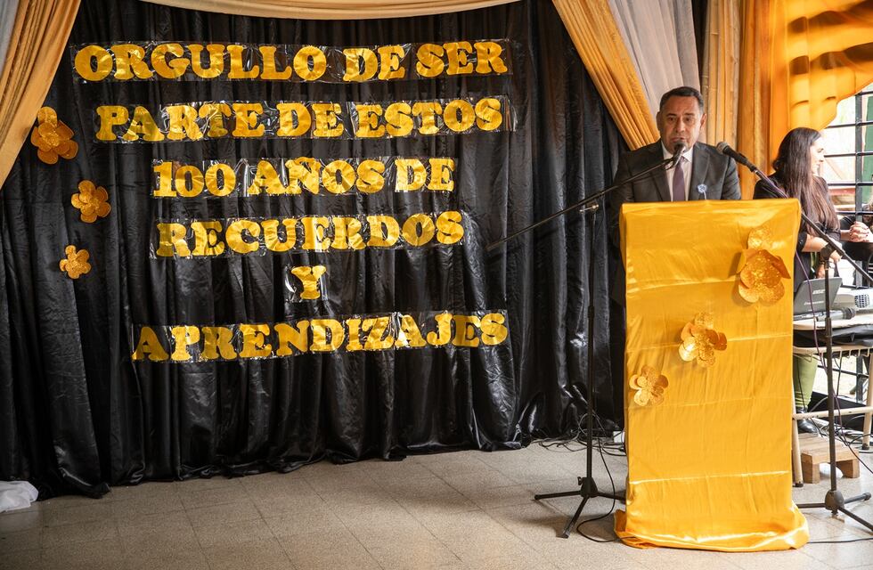 Los 100 años de la Escuela N.º 297 “Randeras Tucumanas”.