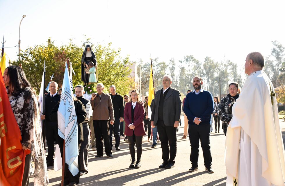 Calvo y Chivallero participaron de las Fiestas Patronales de Angélica